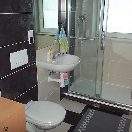 Penzion Apartmany Zlin 3* 즐린