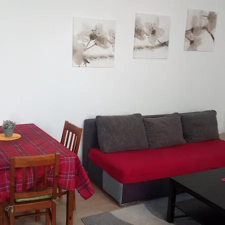 ゲストハウス Penzion Apartmany Zlin